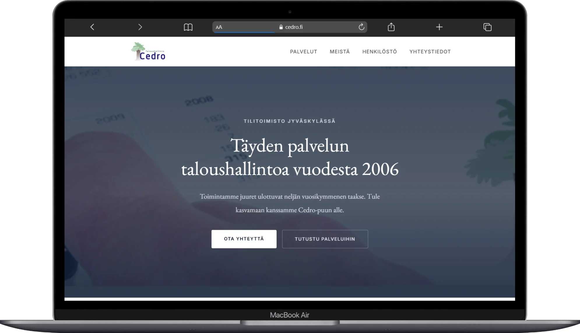 Cedro.fi avattuna tietokoneen selaimessa