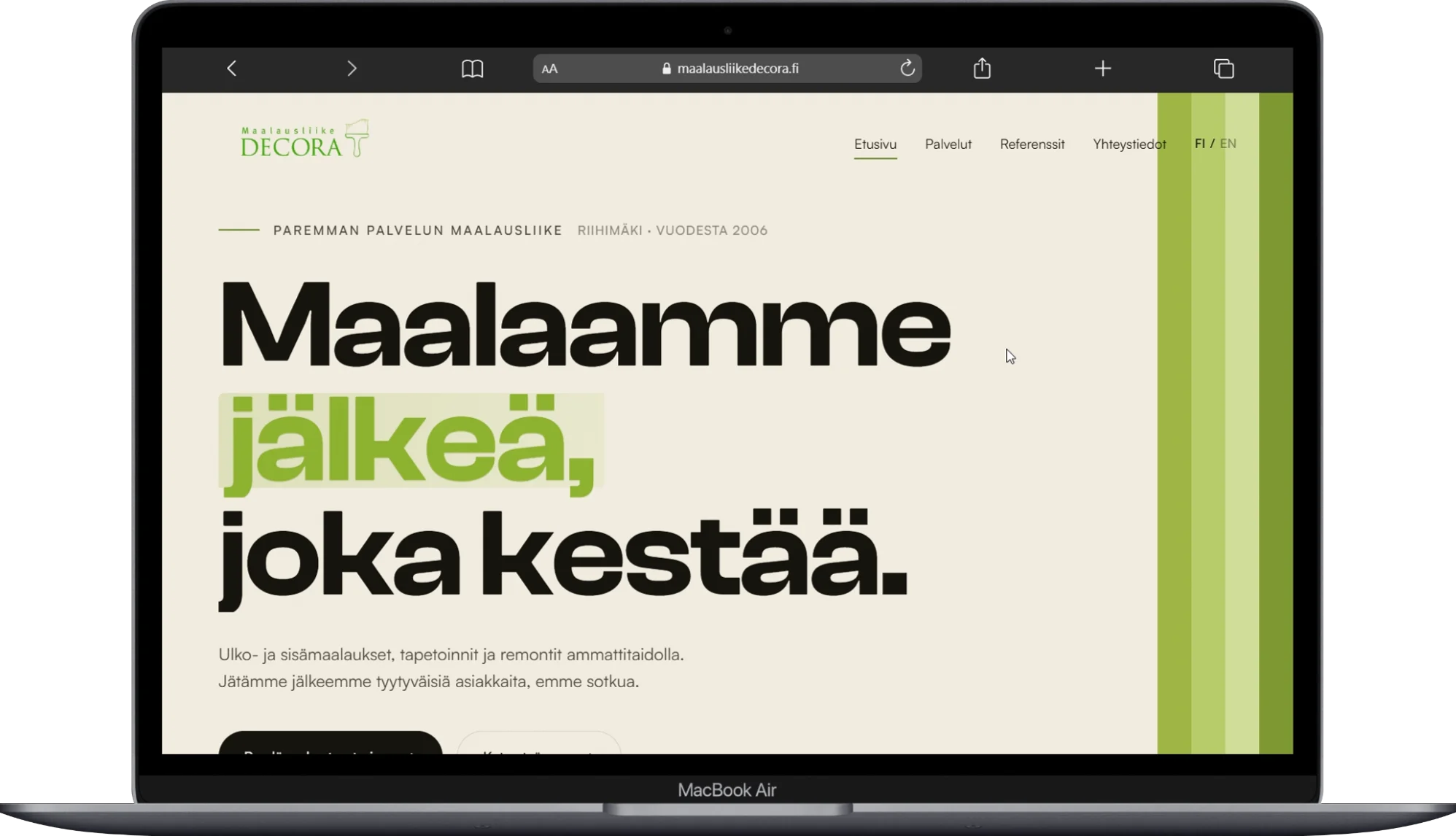 Maalausliike Decora verkkosivut tietokoneella